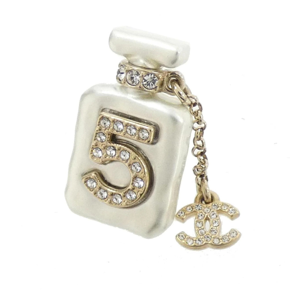 Chanel pin brooch